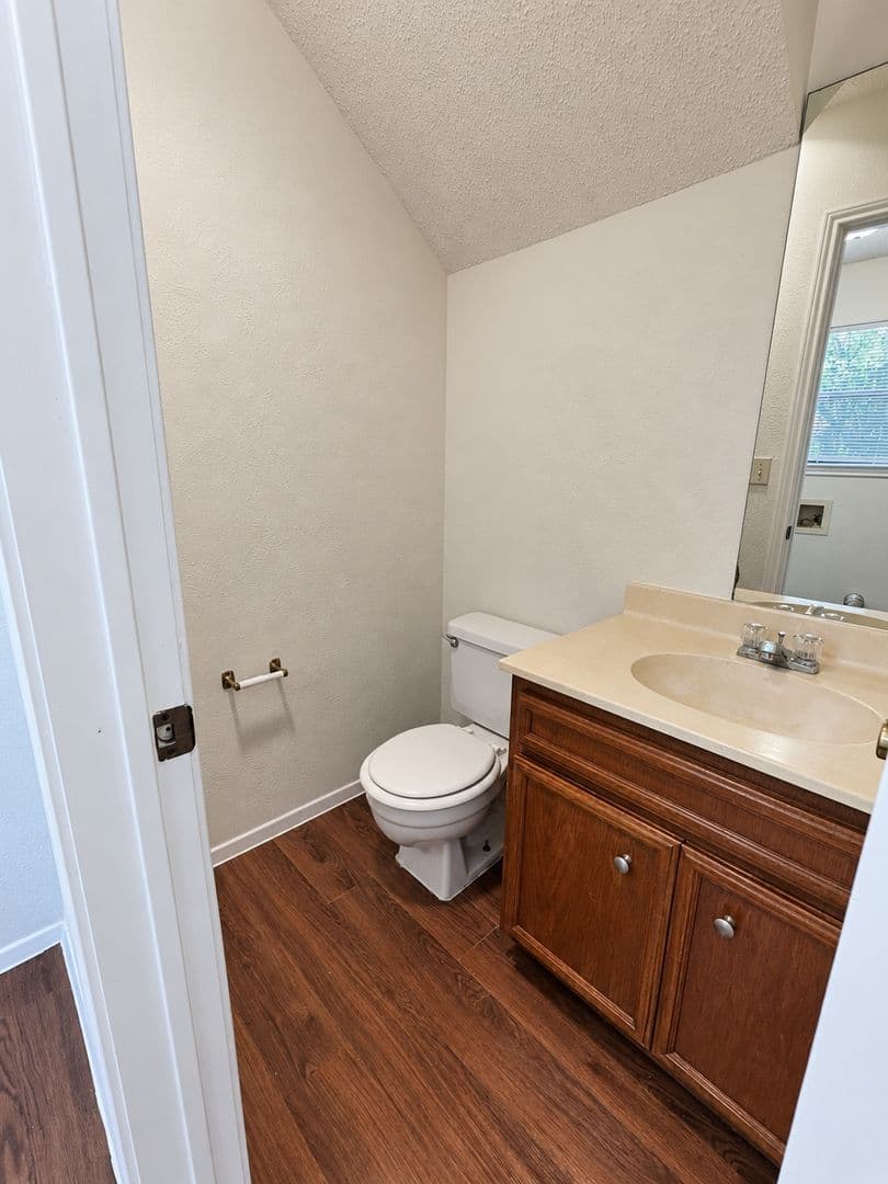 Round Rock Apartment: Hillside at Brushy Creek