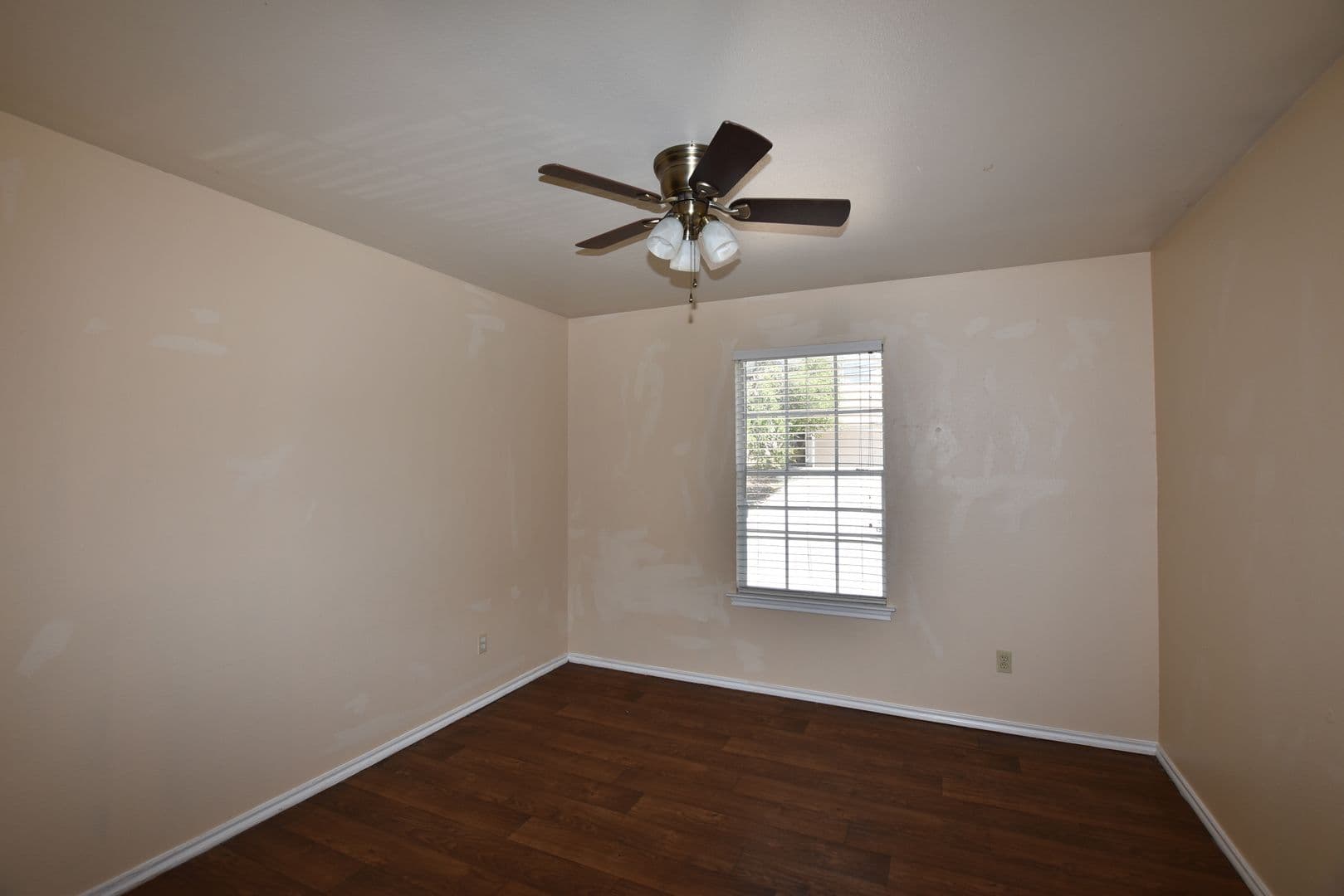 San Marcos Apartment: 902-904 Sagewod Trail