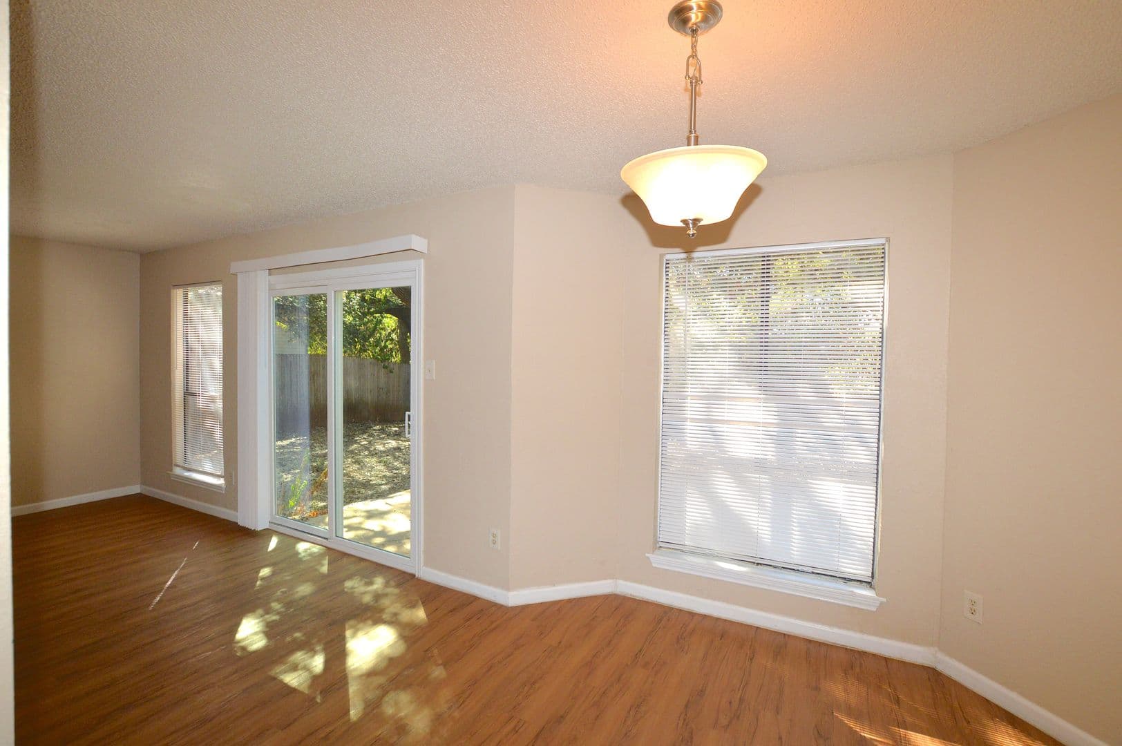 Austin Apartment: 2607 Alcott Lane A/B