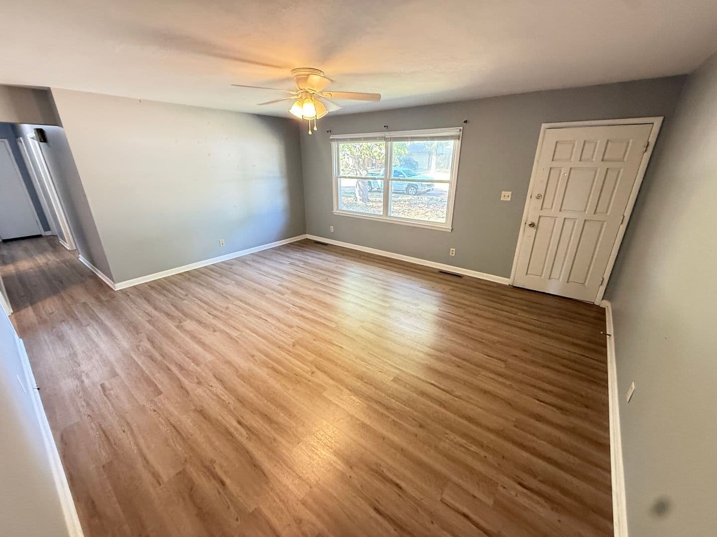 Springfield House: 2144 E Monroe St