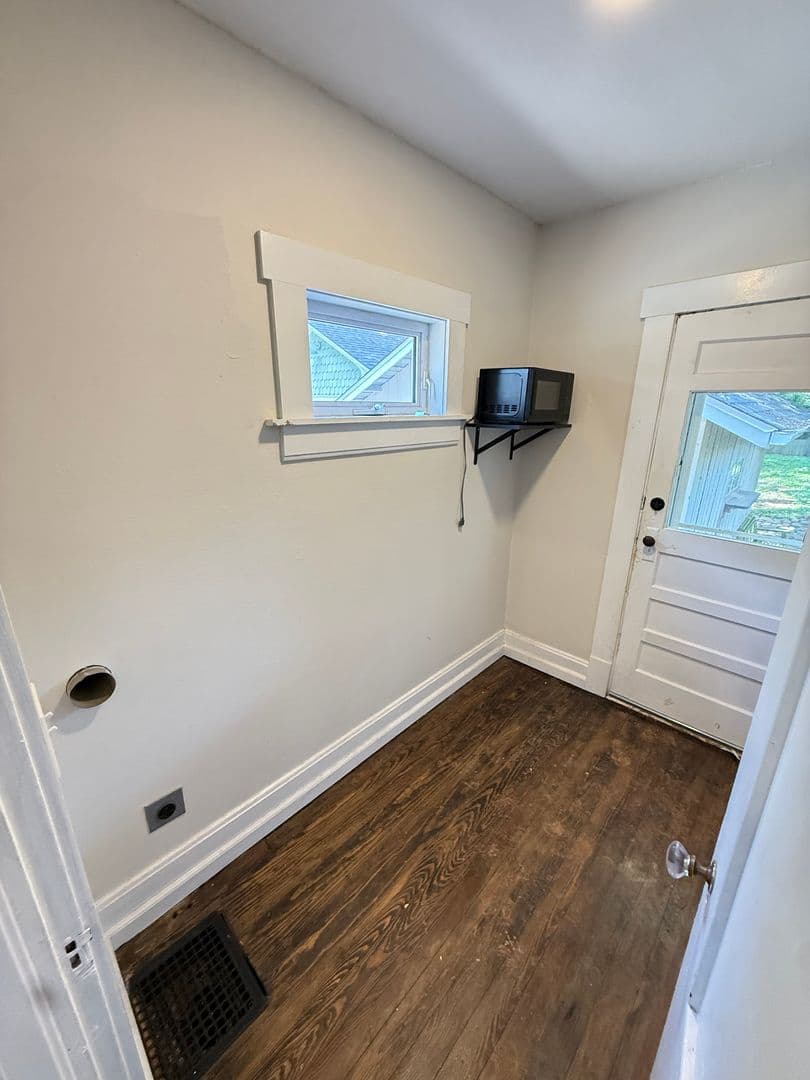 Springfield House: 1038 S Fremont Ave