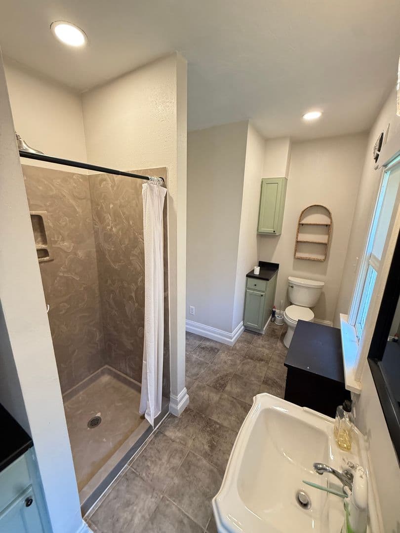 Springfield House: 1038 S Fremont Ave