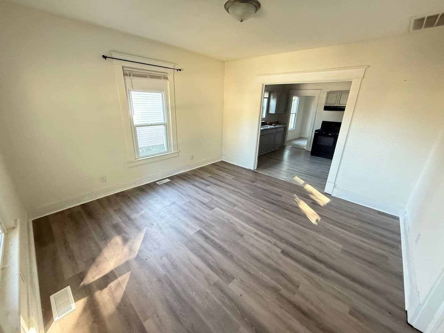 Springfield House: 1424 W. Central St