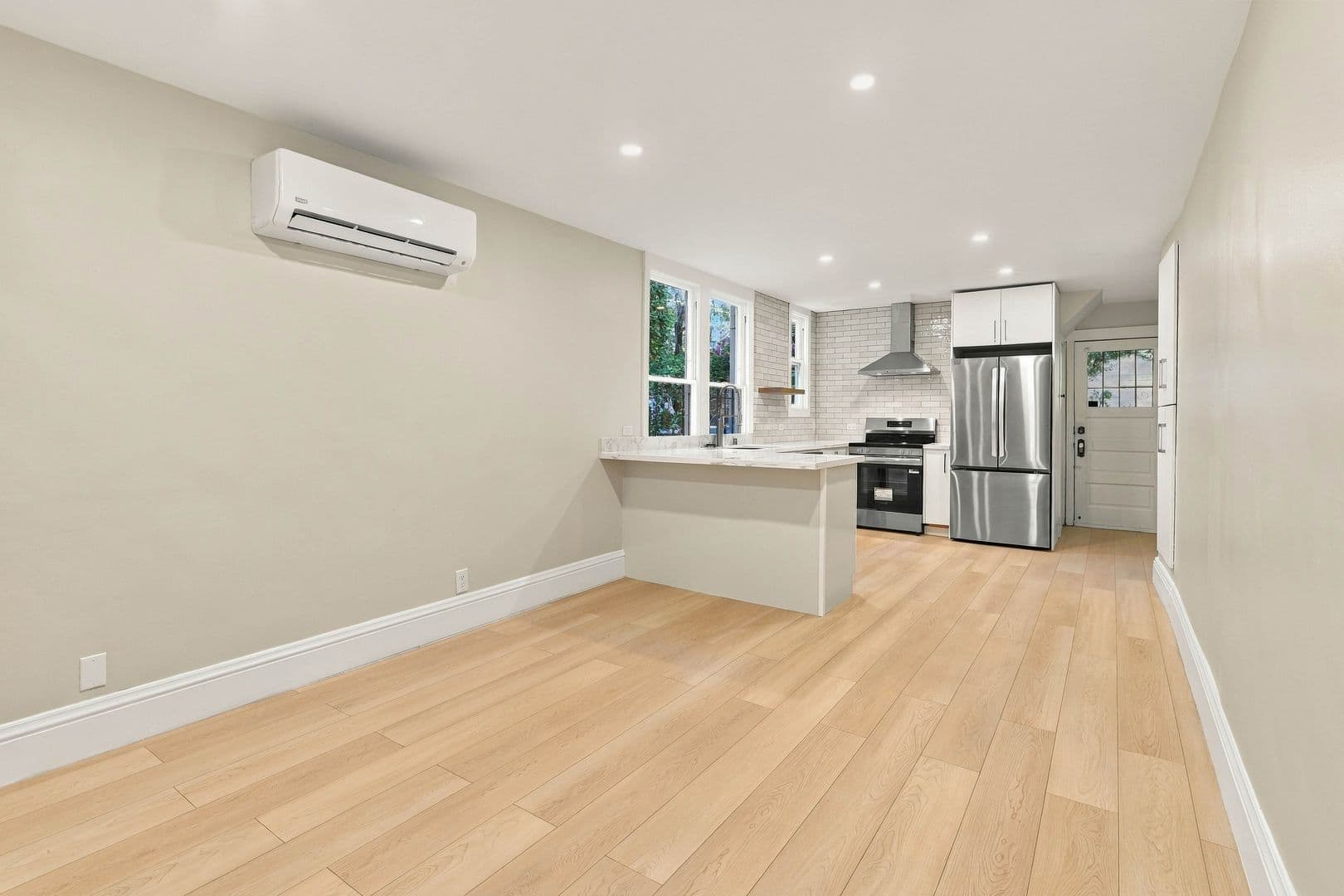 San Francisco Apartment: 4170 17th Street