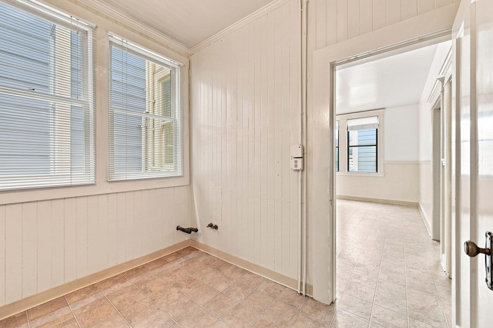 San Francisco Apartment: 1869-1873  Lombard Street