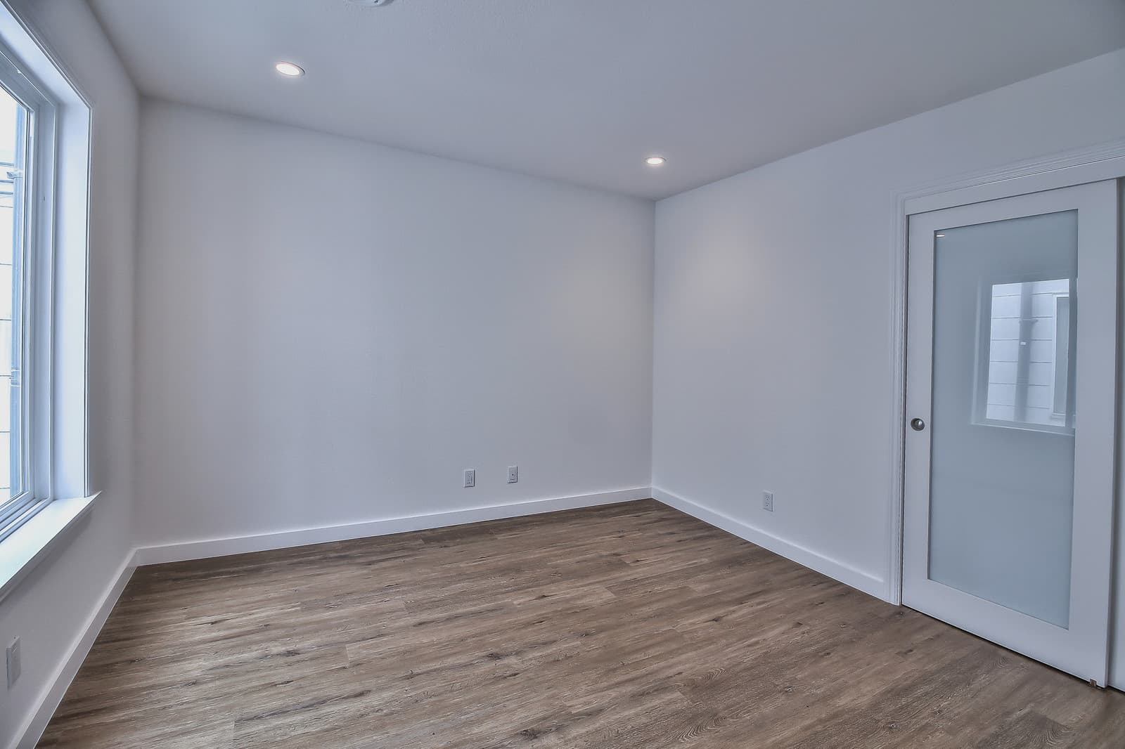San Francisco Apartment: 915-917 Irving Street