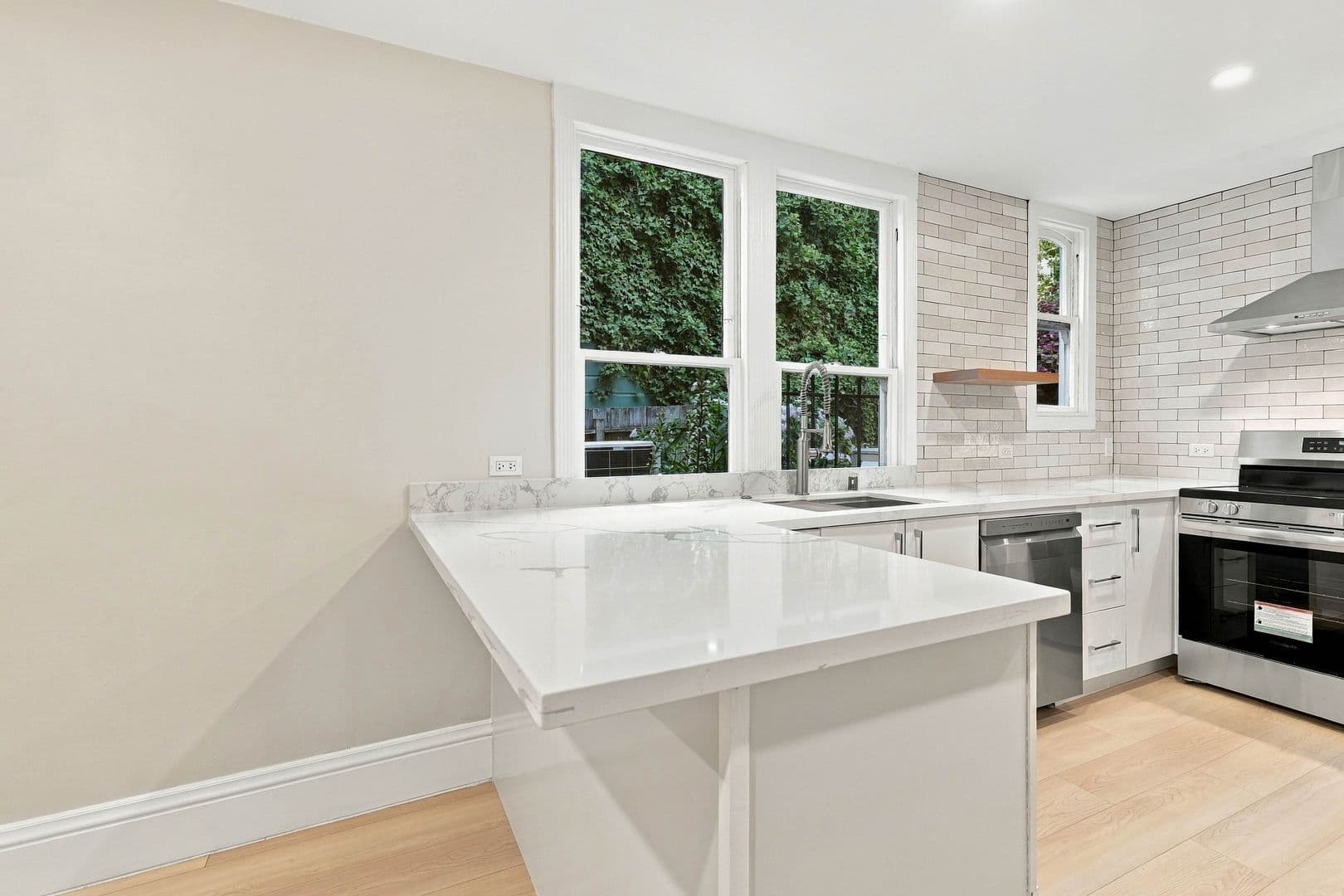 San Francisco Apartment: 4170 17th Street