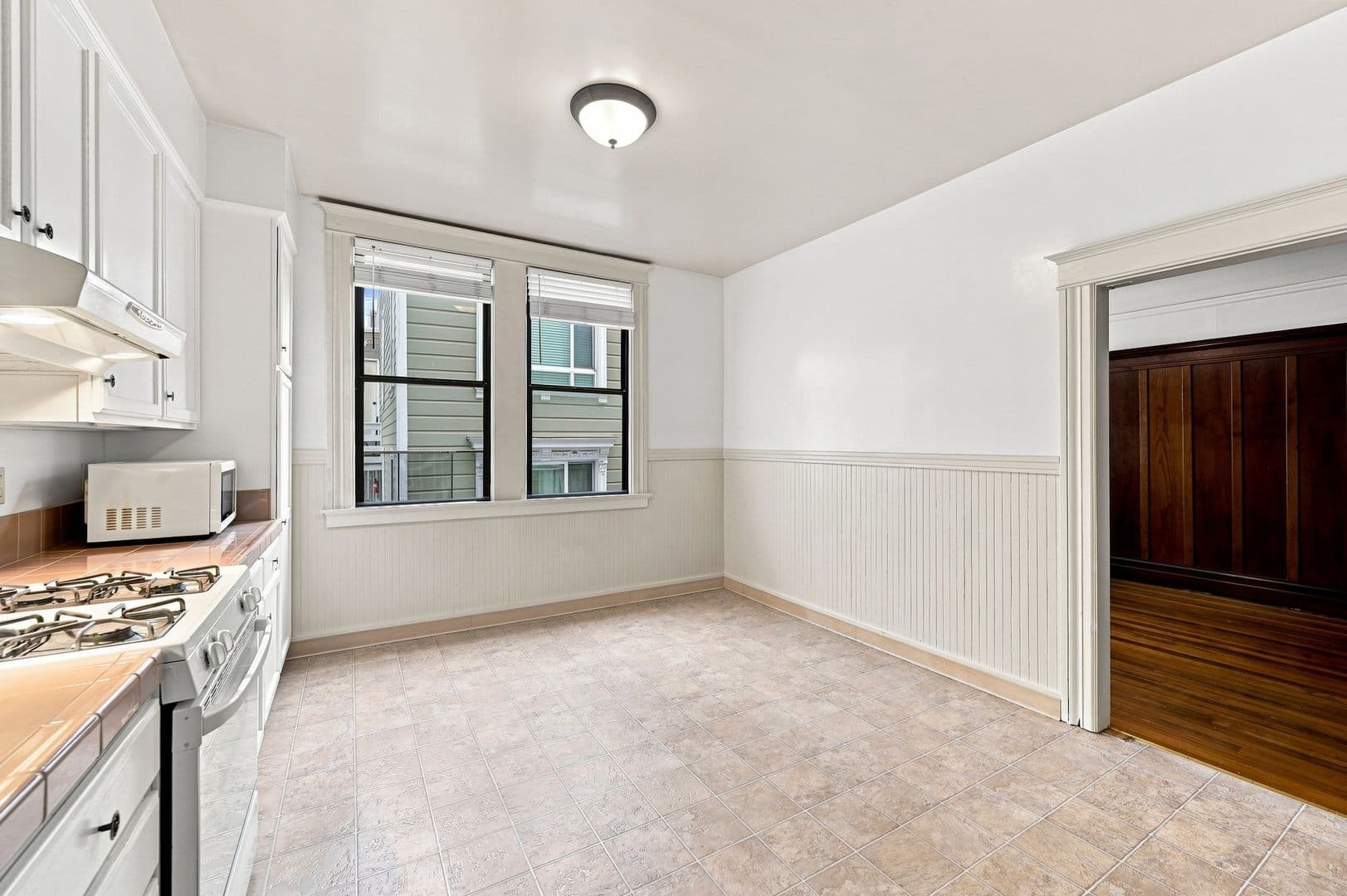 San Francisco Apartment: 1869-1873  Lombard Street