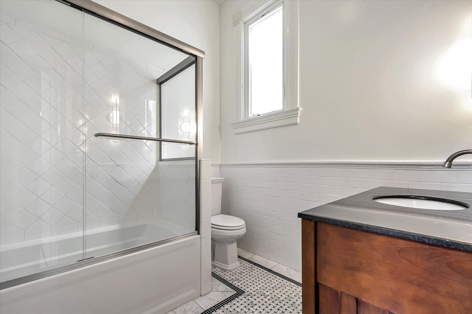 San Francisco Apartment: 417-419 Capp Street