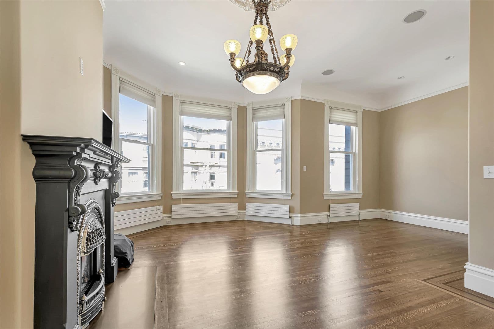 San Francisco Apartment: 417-419 Capp Street