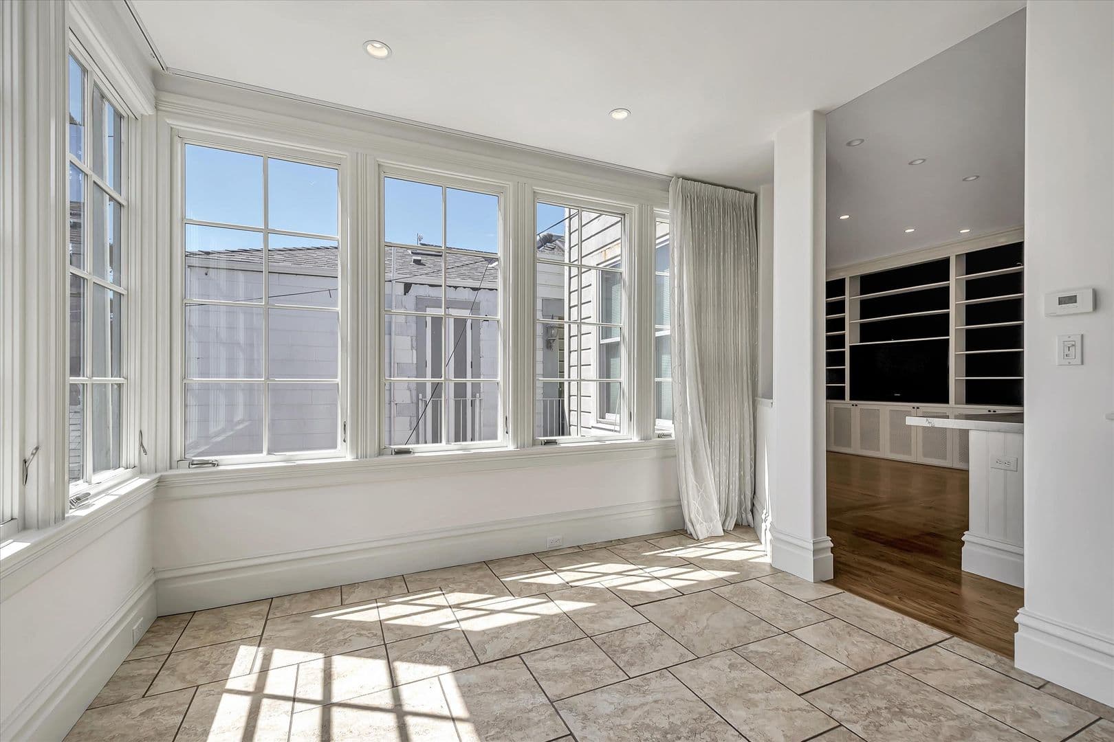 San Francisco Apartment: 417-419 Capp Street