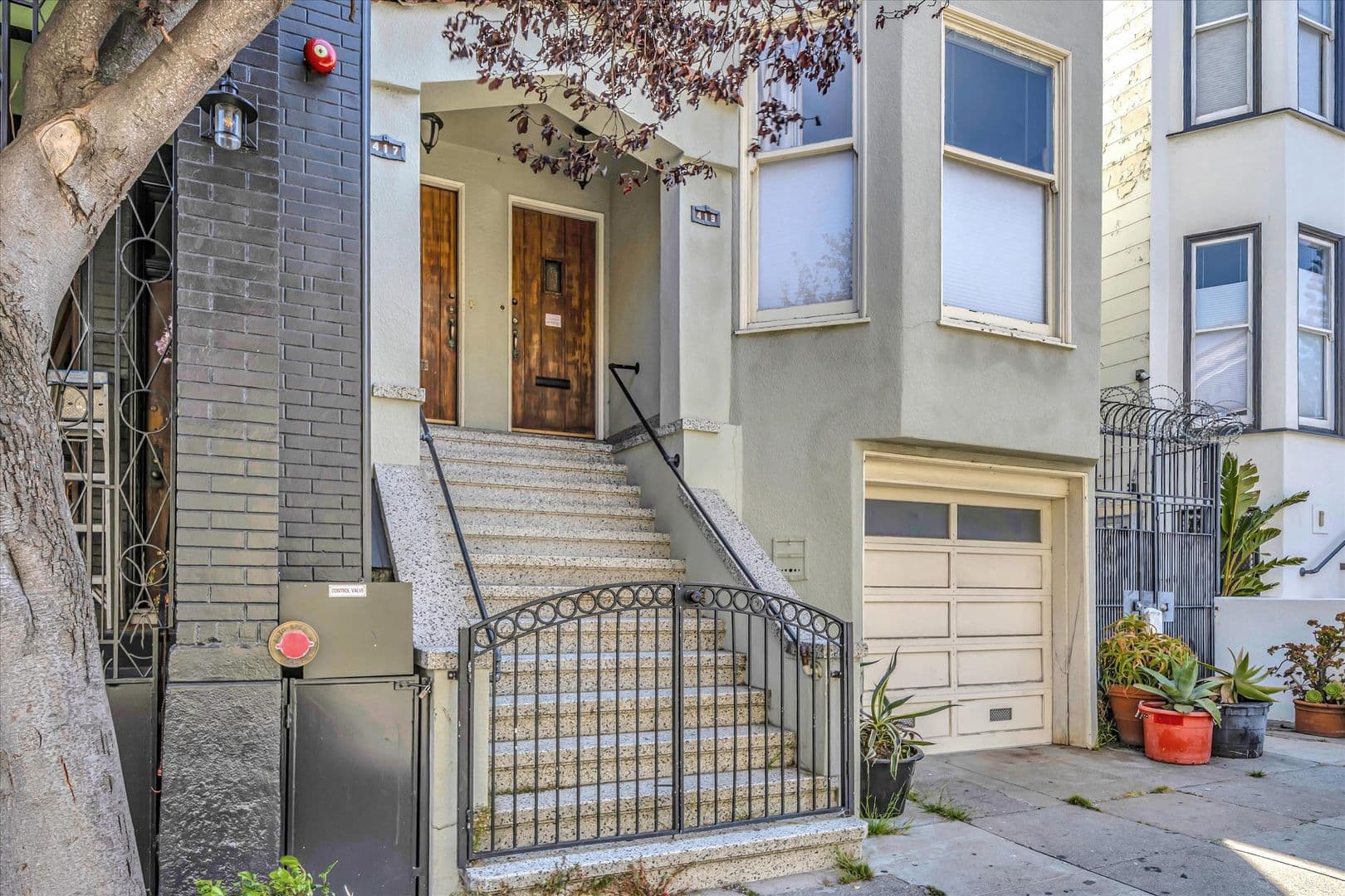 San Francisco Apartment: 417-419 Capp Street