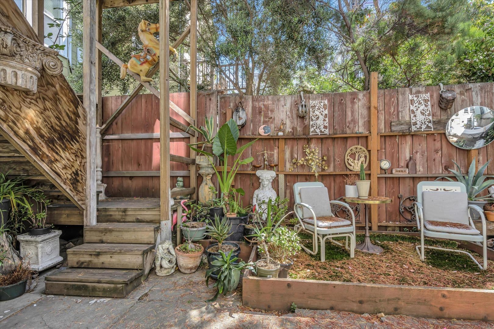 San Francisco Apartment: 417-419 Capp Street