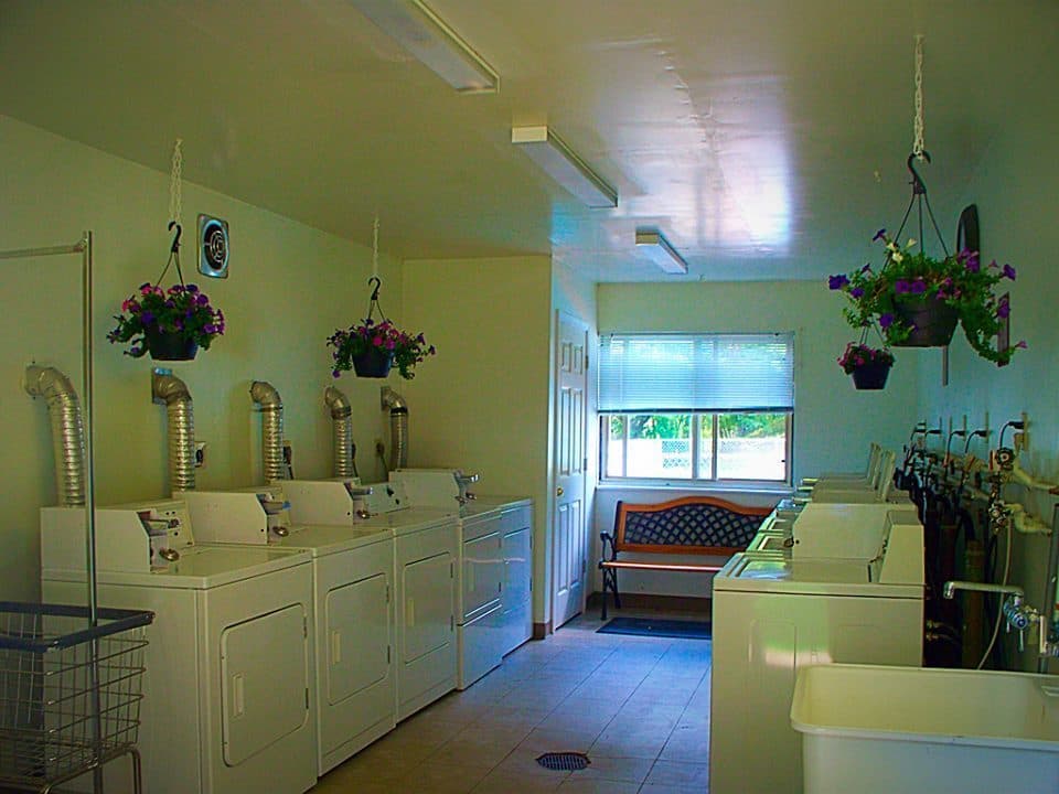 Beaver Falls Apartment: 130 Sunnyhill Drive