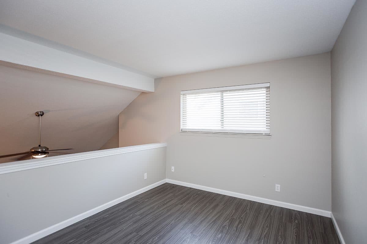Pittsburgh Apartment: 700 Mansfield Ave