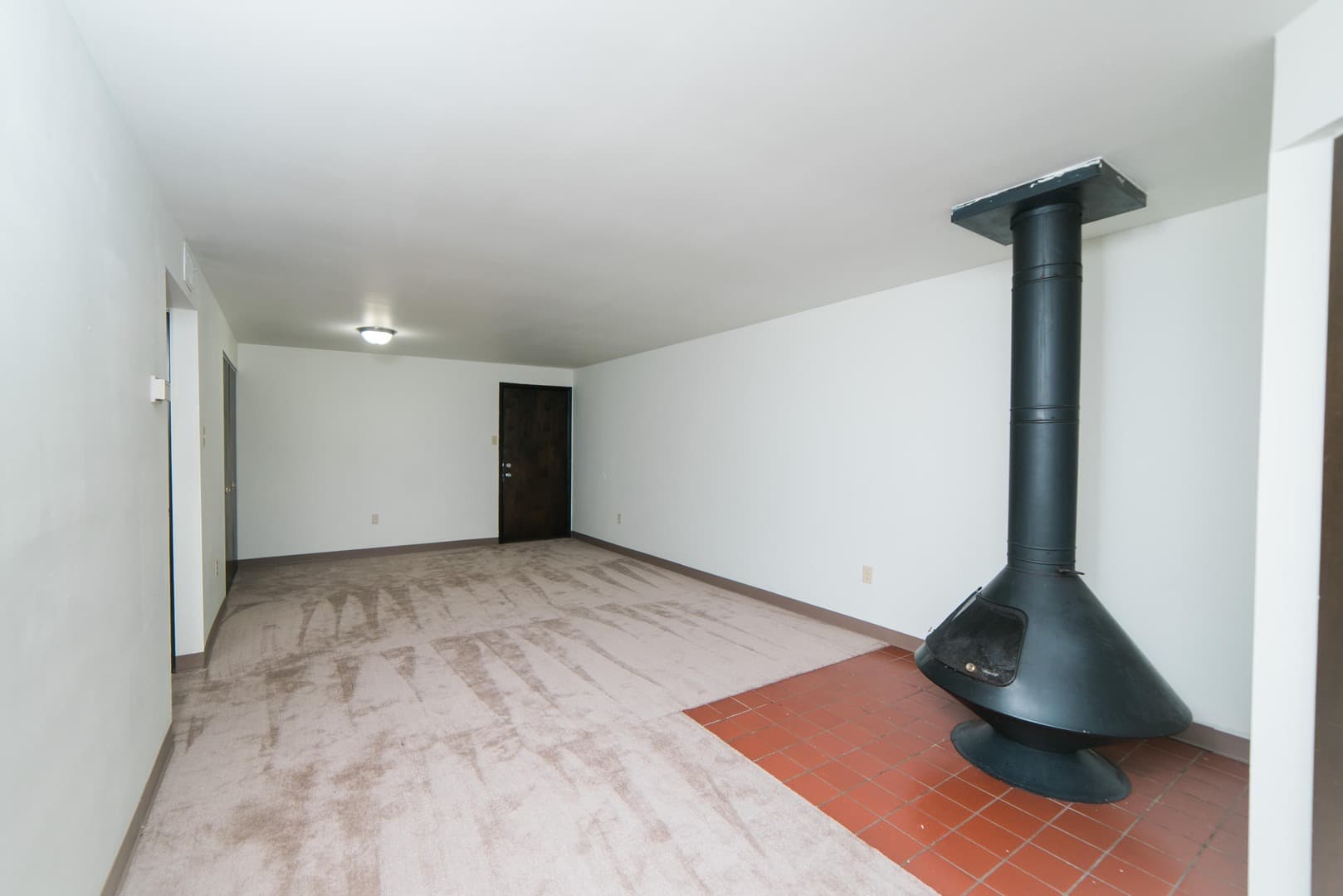 Beaver Falls Apartment: 130 Sunnyhill Drive