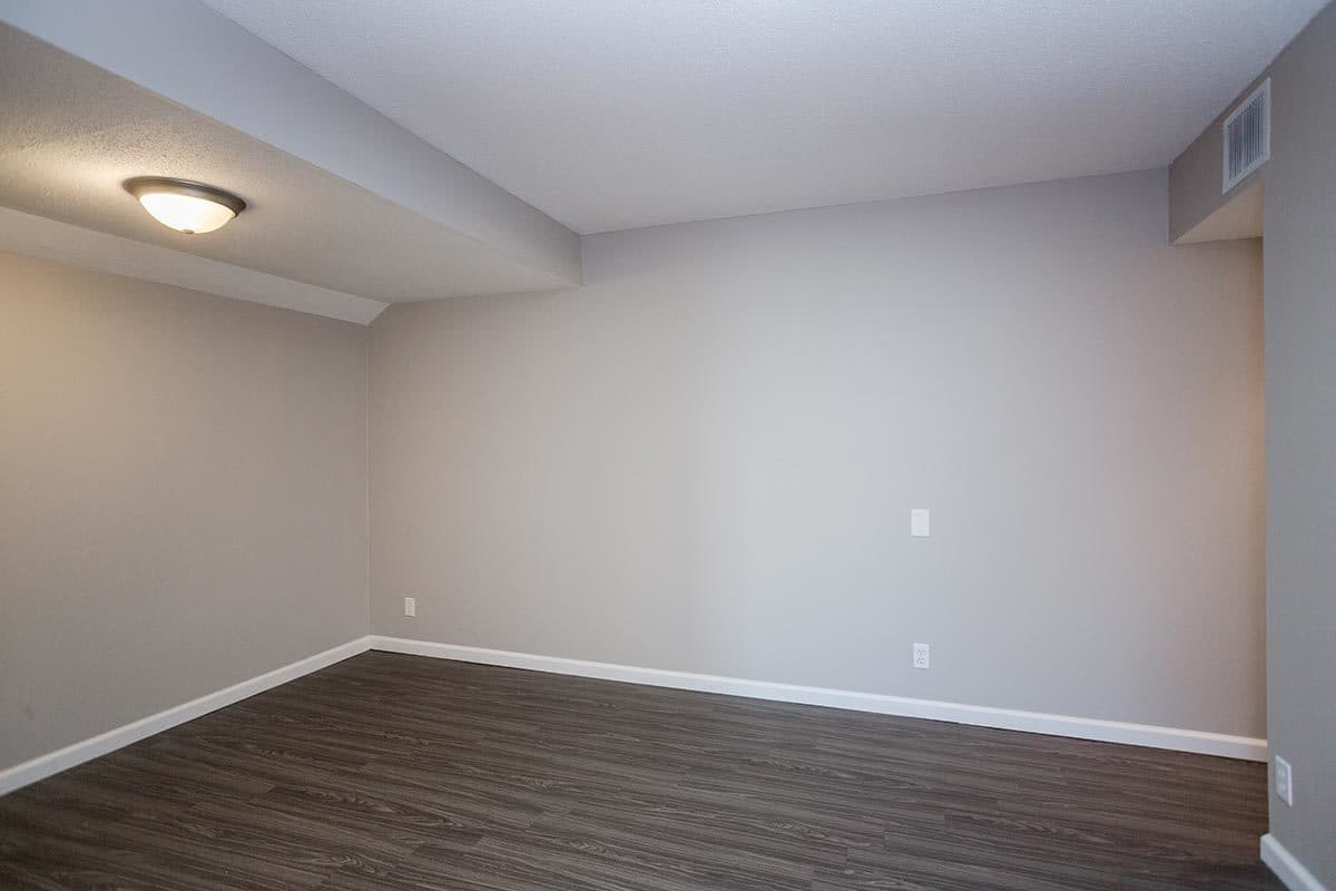 Pittsburgh Apartment: 700 Mansfield Ave