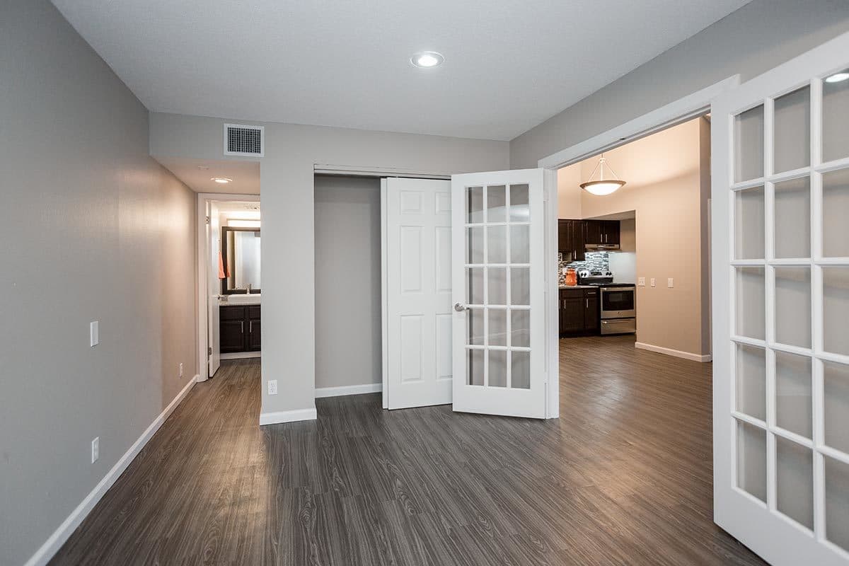 Pittsburgh Apartment: 700 Mansfield Ave