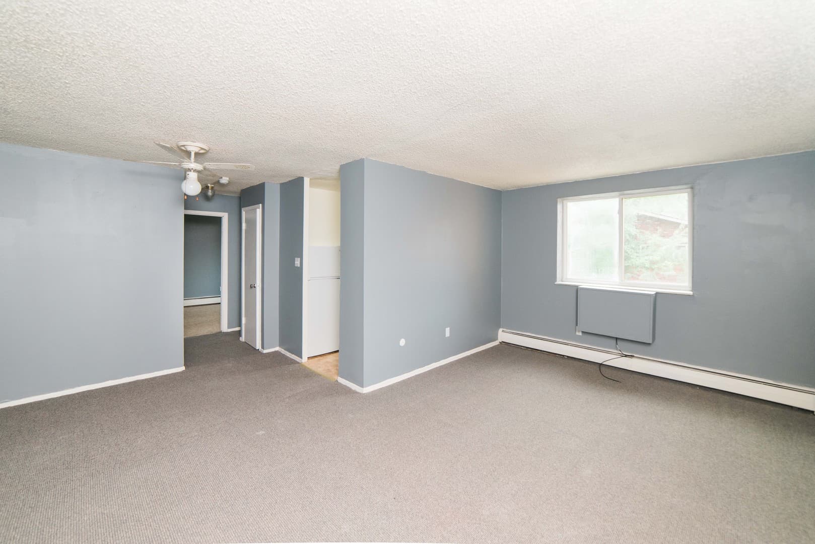Moon Township Apartment: 283 Moon Clinton Road