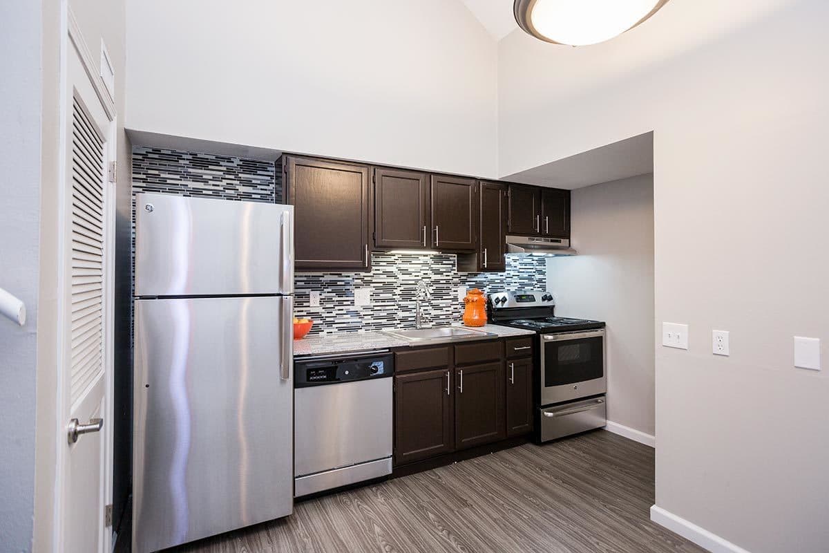 Pittsburgh Apartment: 700 Mansfield Ave