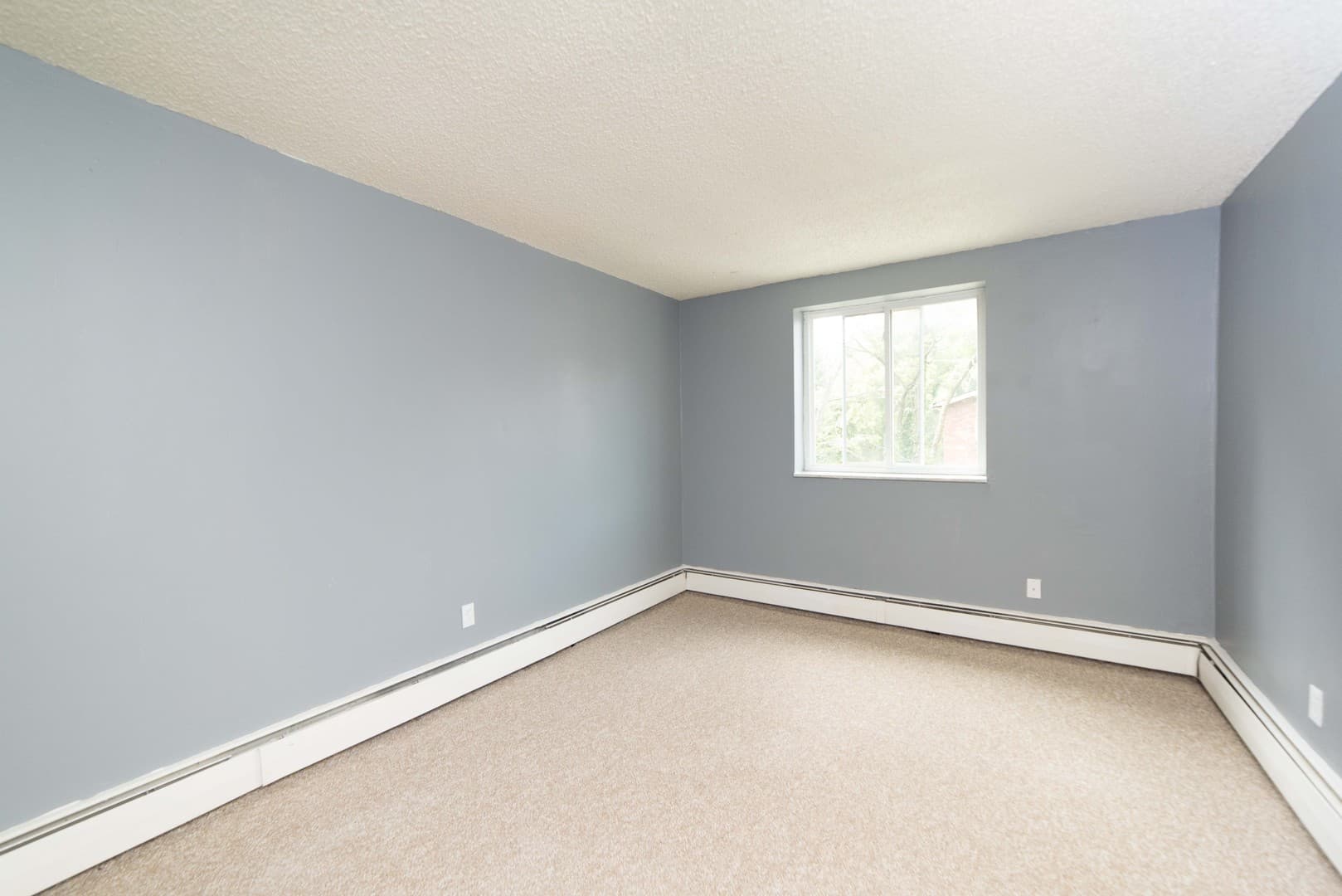 Moon Township Apartment: 283 Moon Clinton Road