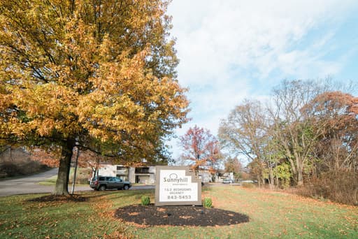 Beaver Falls Apartment: 130 Sunnyhill Drive