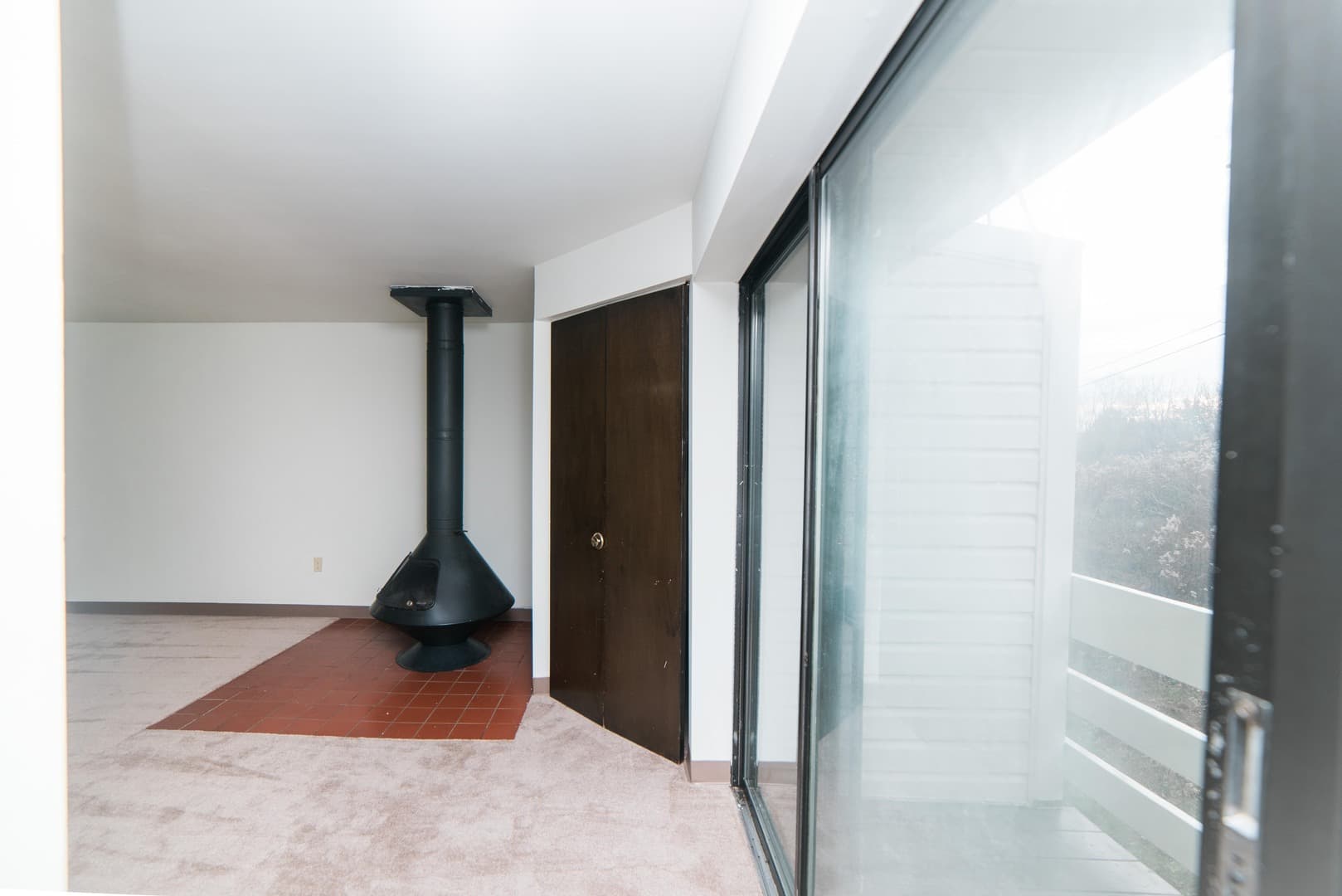 Beaver Falls Apartment: 130 Sunnyhill Drive
