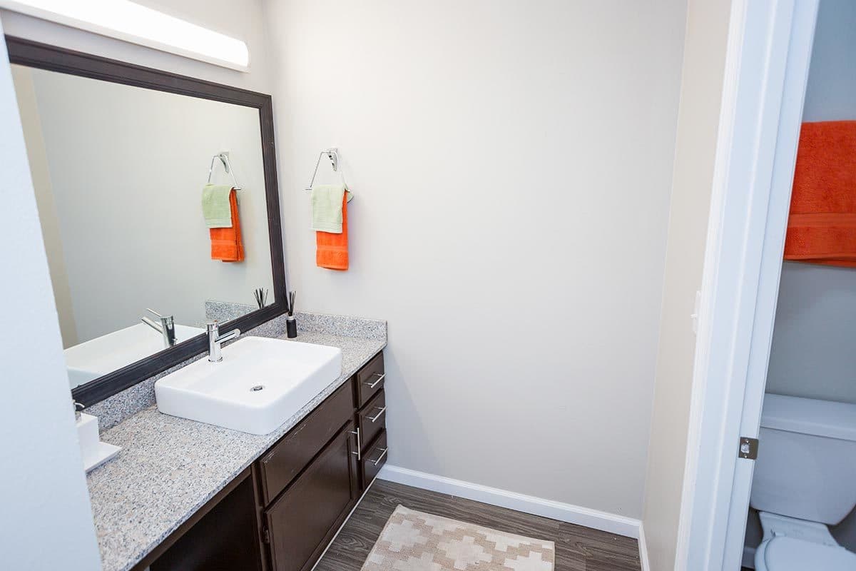 Pittsburgh Apartment: 700 Mansfield Ave