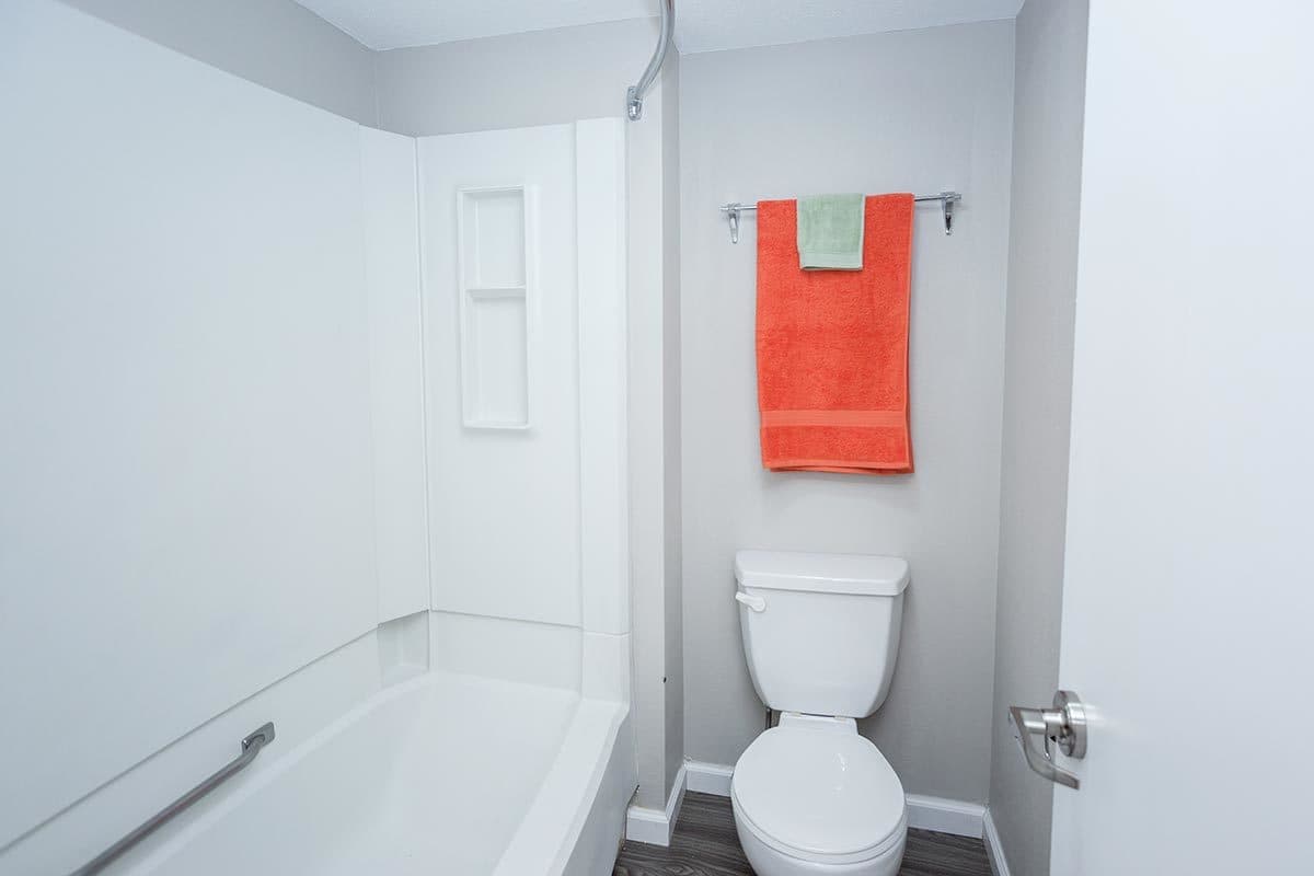 Pittsburgh Apartment: 700 Mansfield Ave