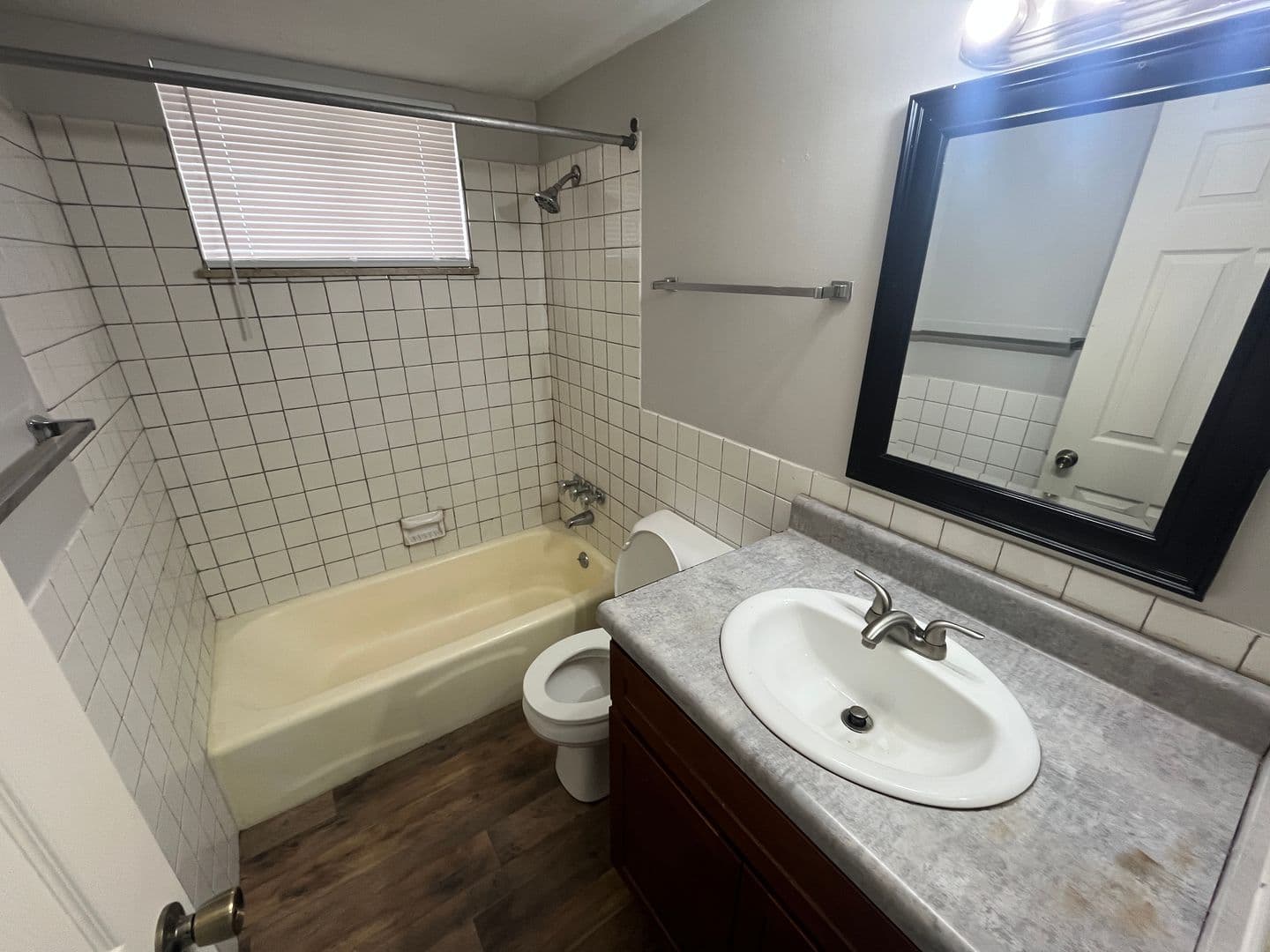Peoria Apartment: 2920 N Woodbine Terr