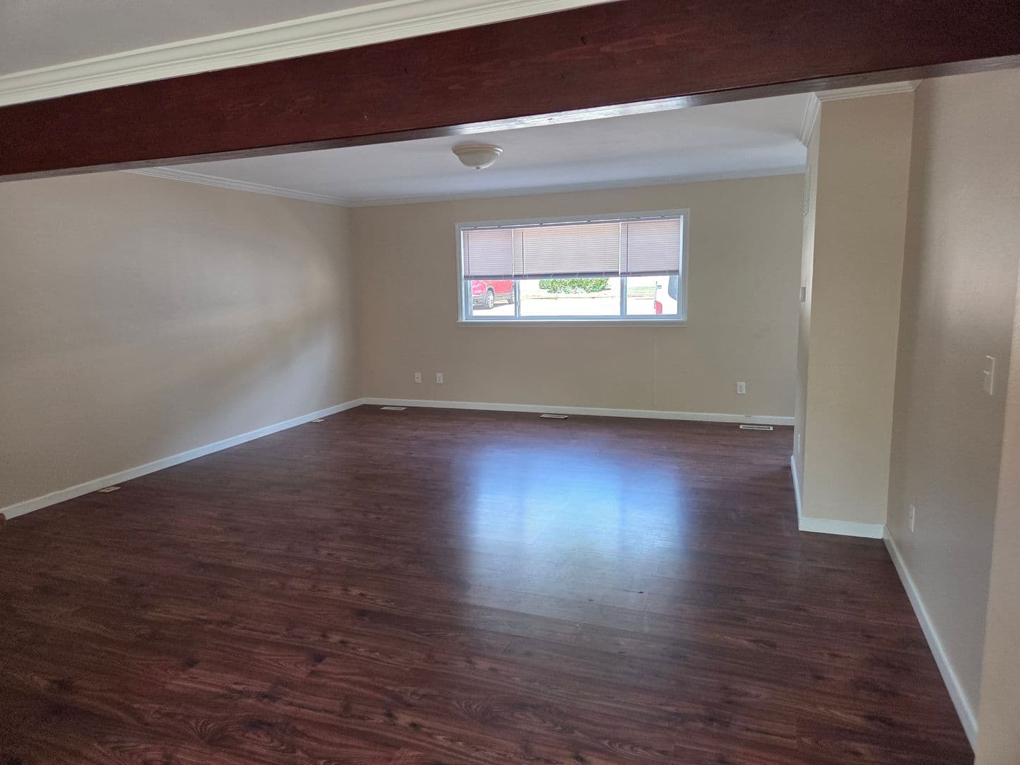 Peoria Apartment: 1300 W Jeth Ct.