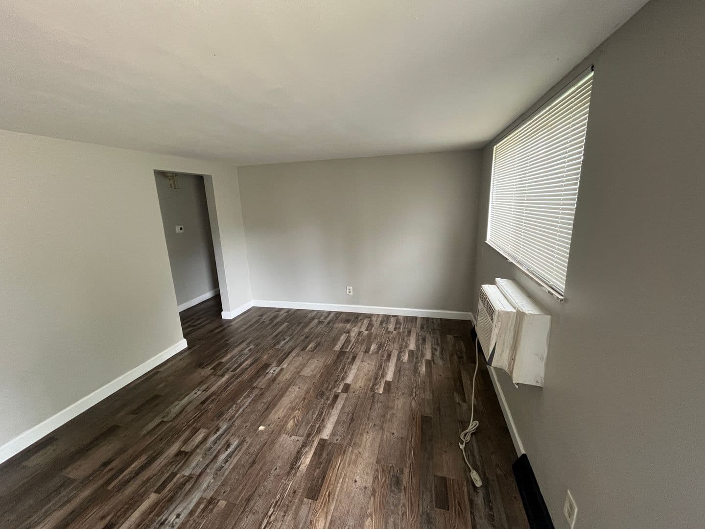 Peoria Apartment: 2920 N Woodbine Terr