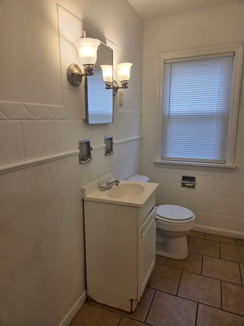Peoria House: 1615 S Idaho St