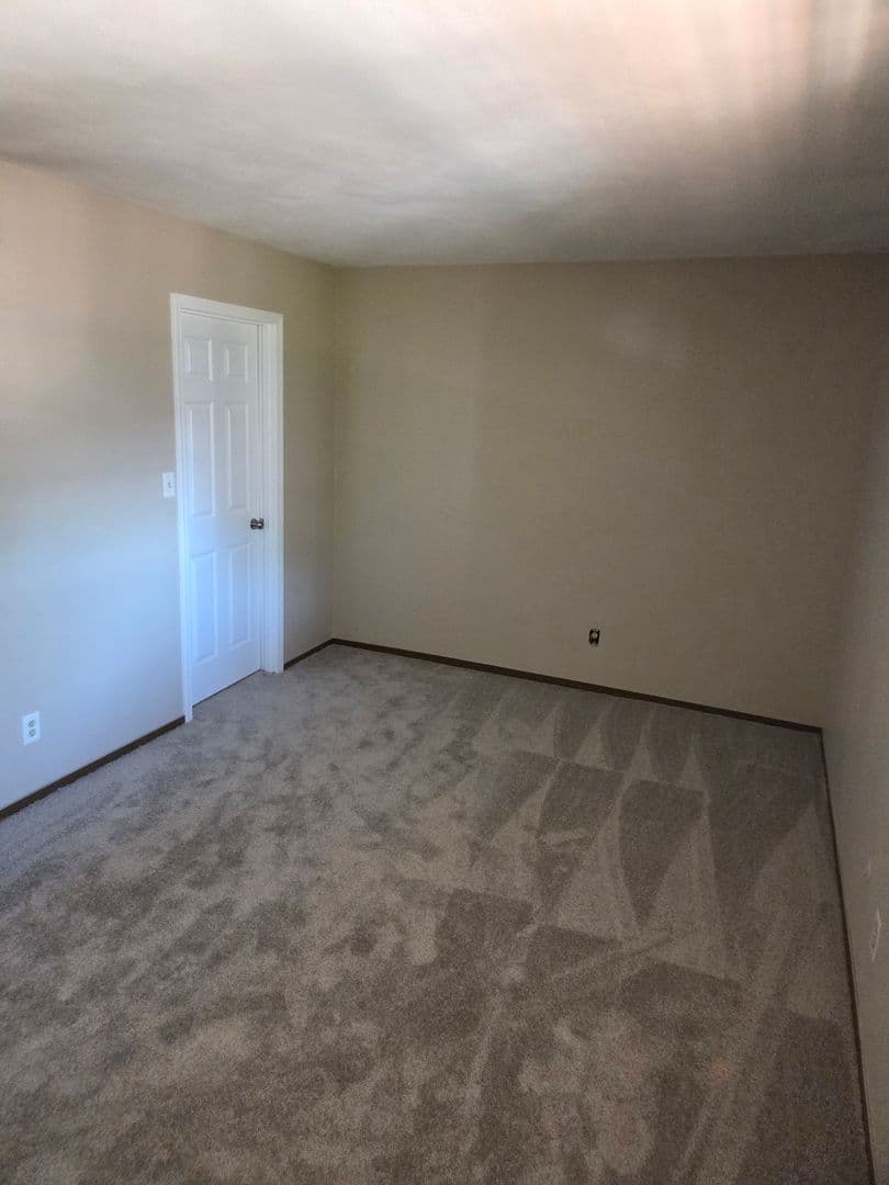 Peoria Apartment: 1300 W Jeth Ct.