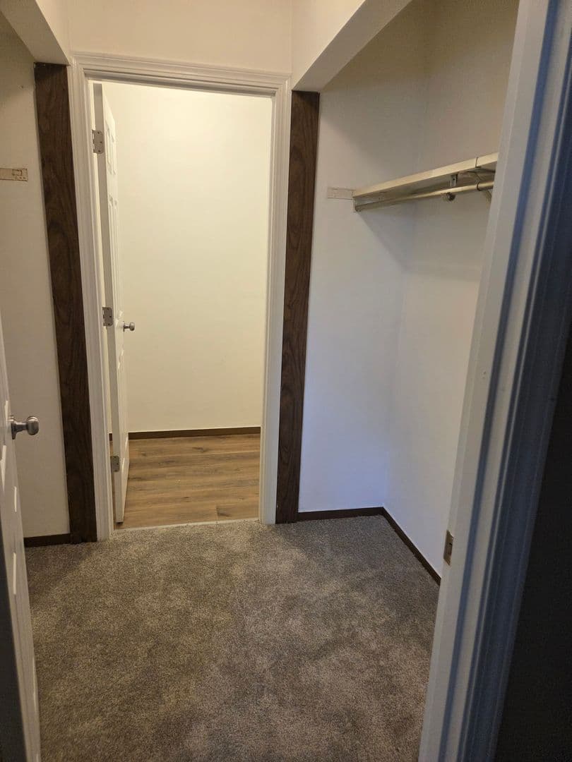 Peoria Apartment: 1300 W Jeth Ct.