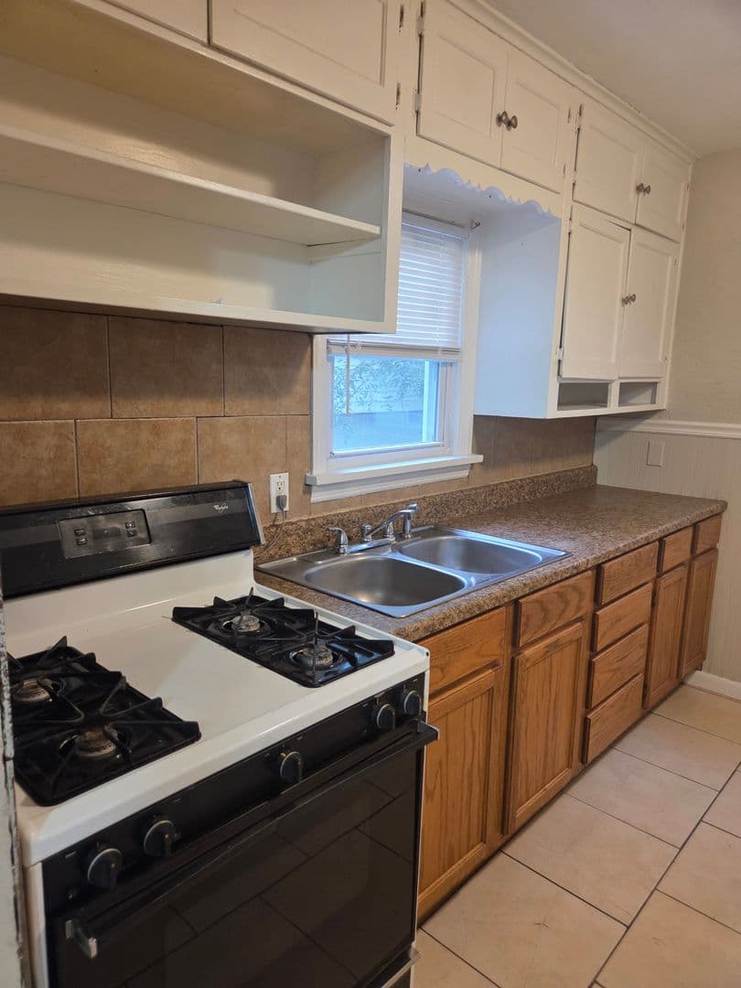 Peoria House: 1615 S Idaho St