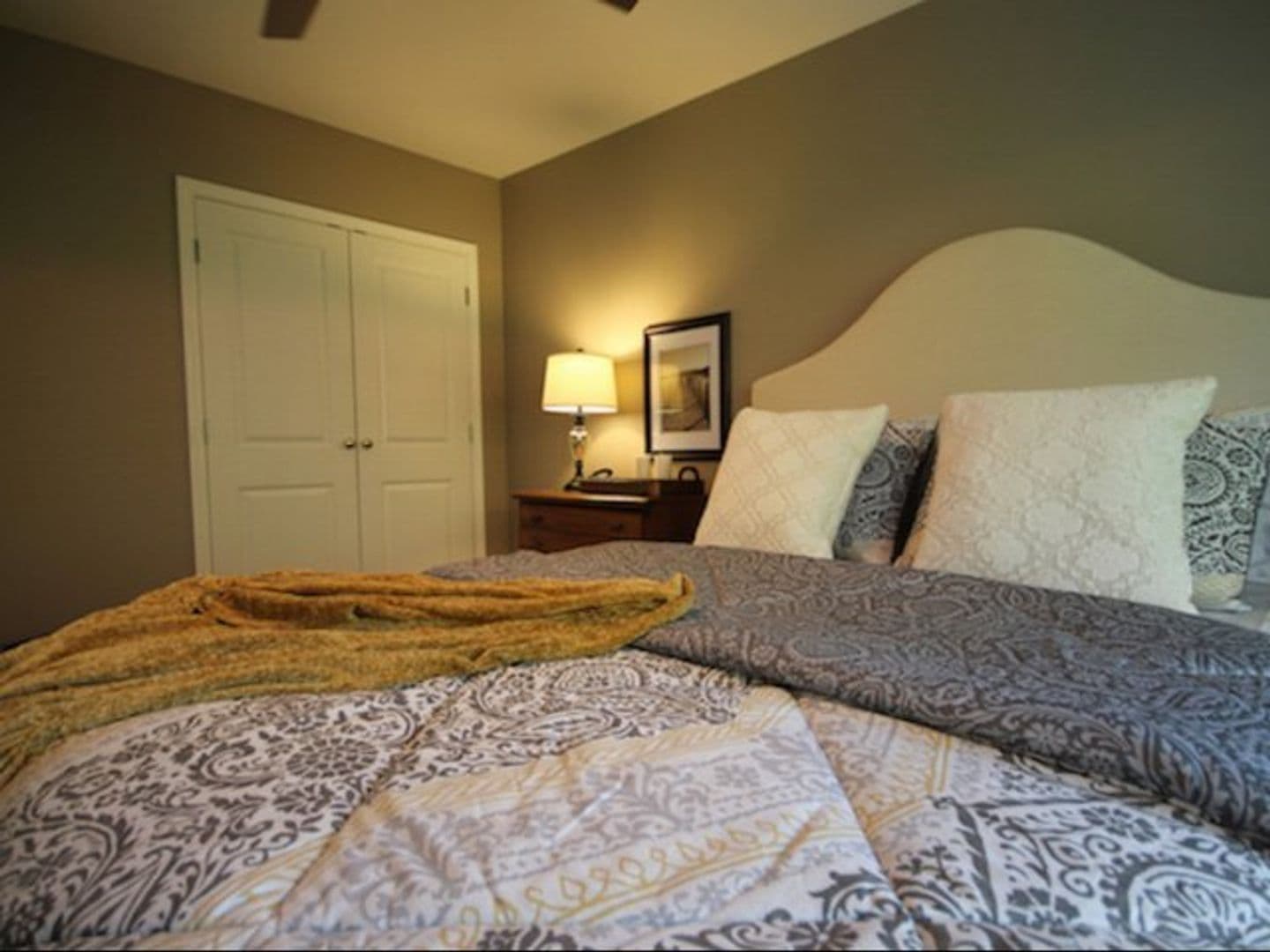 Edwardsville Apartment: 300 South Main Street