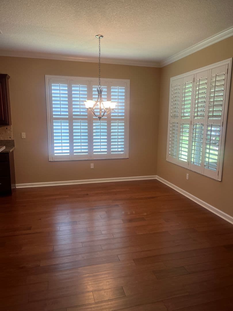 Deland House: 1385 Abbot Way
