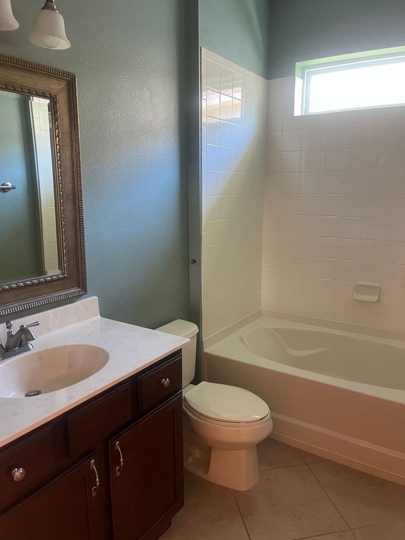 Deland House: 1385 Abbot Way