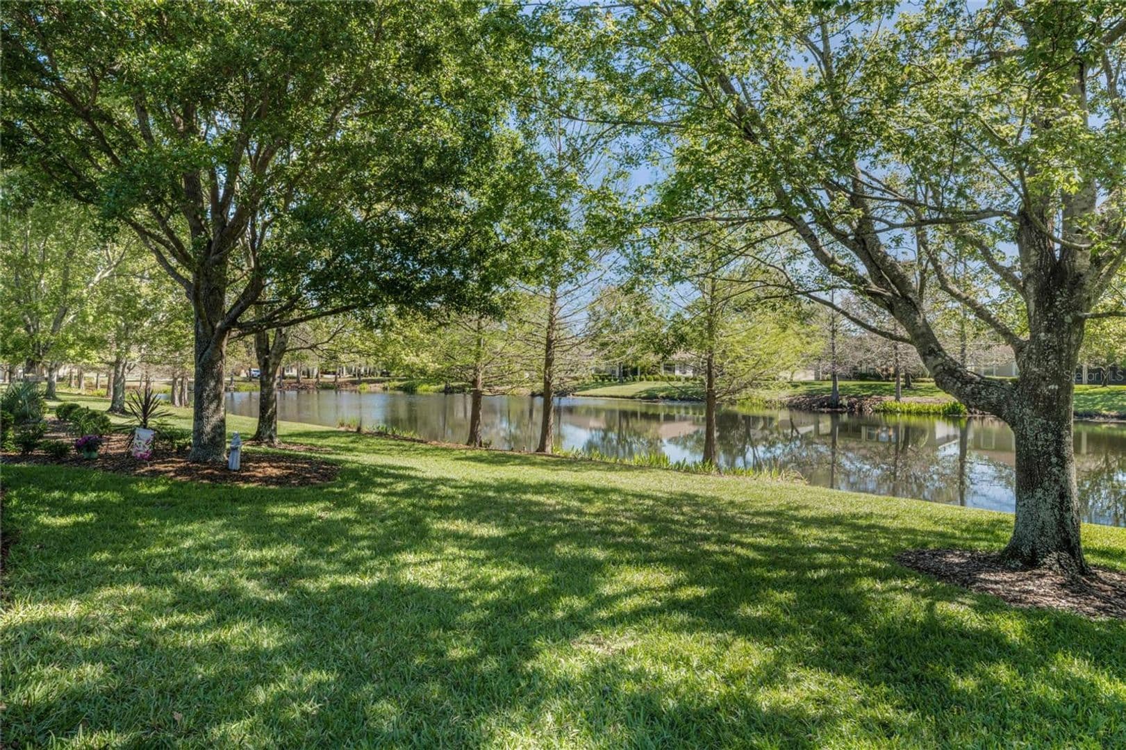 Deland House: 1385 Abbot Way