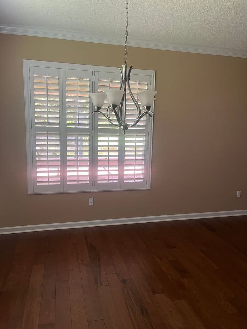 Deland House: 1385 Abbot Way