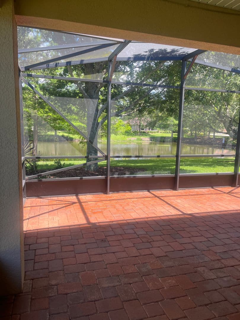 Deland House: 1385 Abbot Way