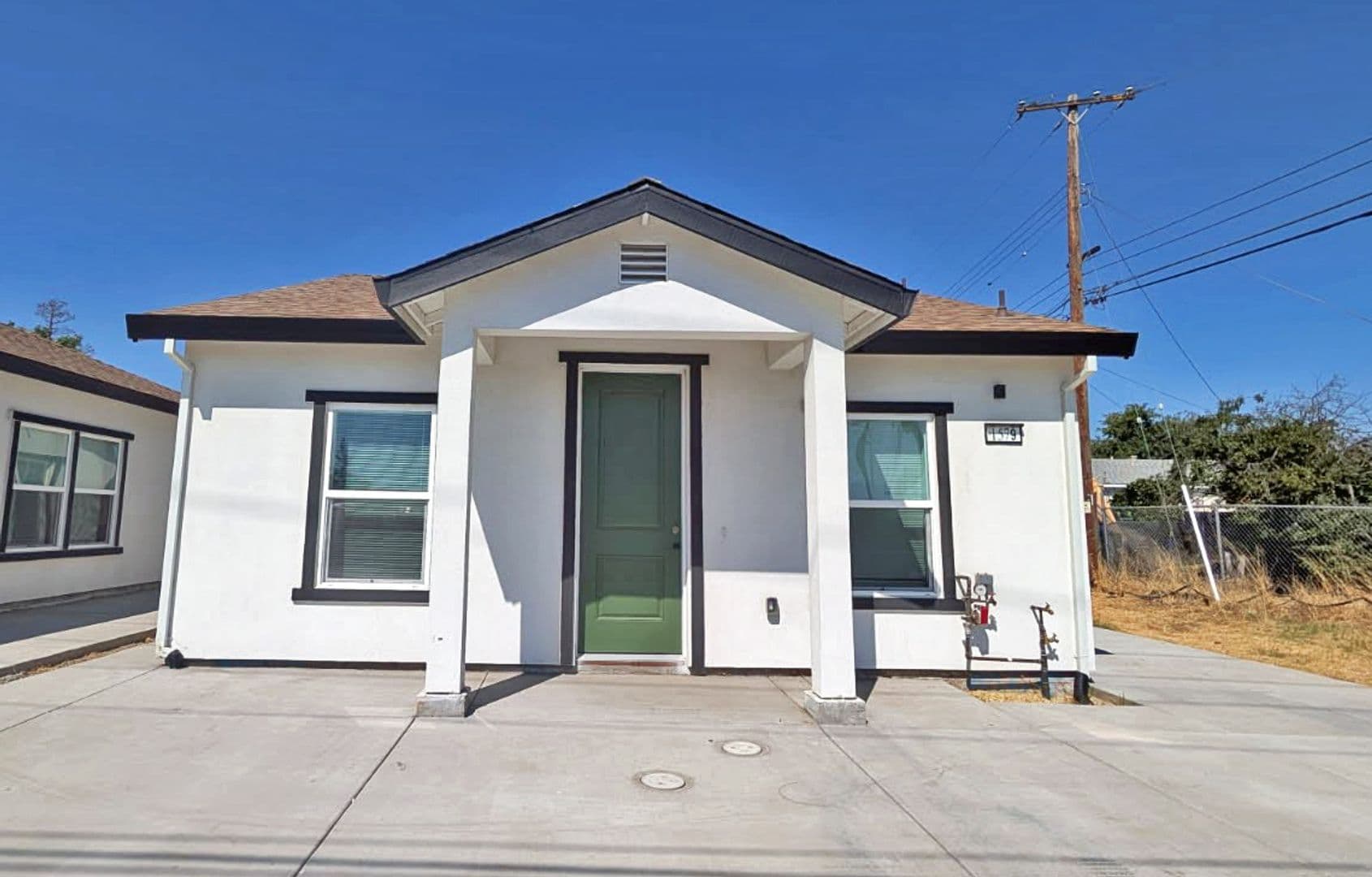 Sacramento House: 1579 Silica Ave.