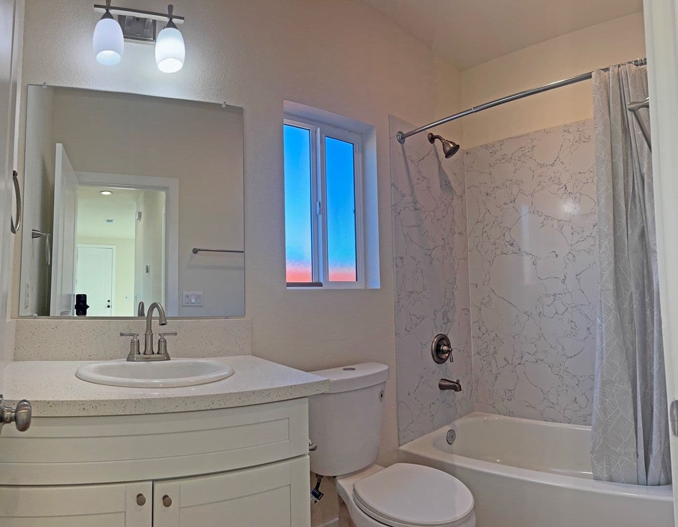 Sacramento House: 1579 Silica Ave.