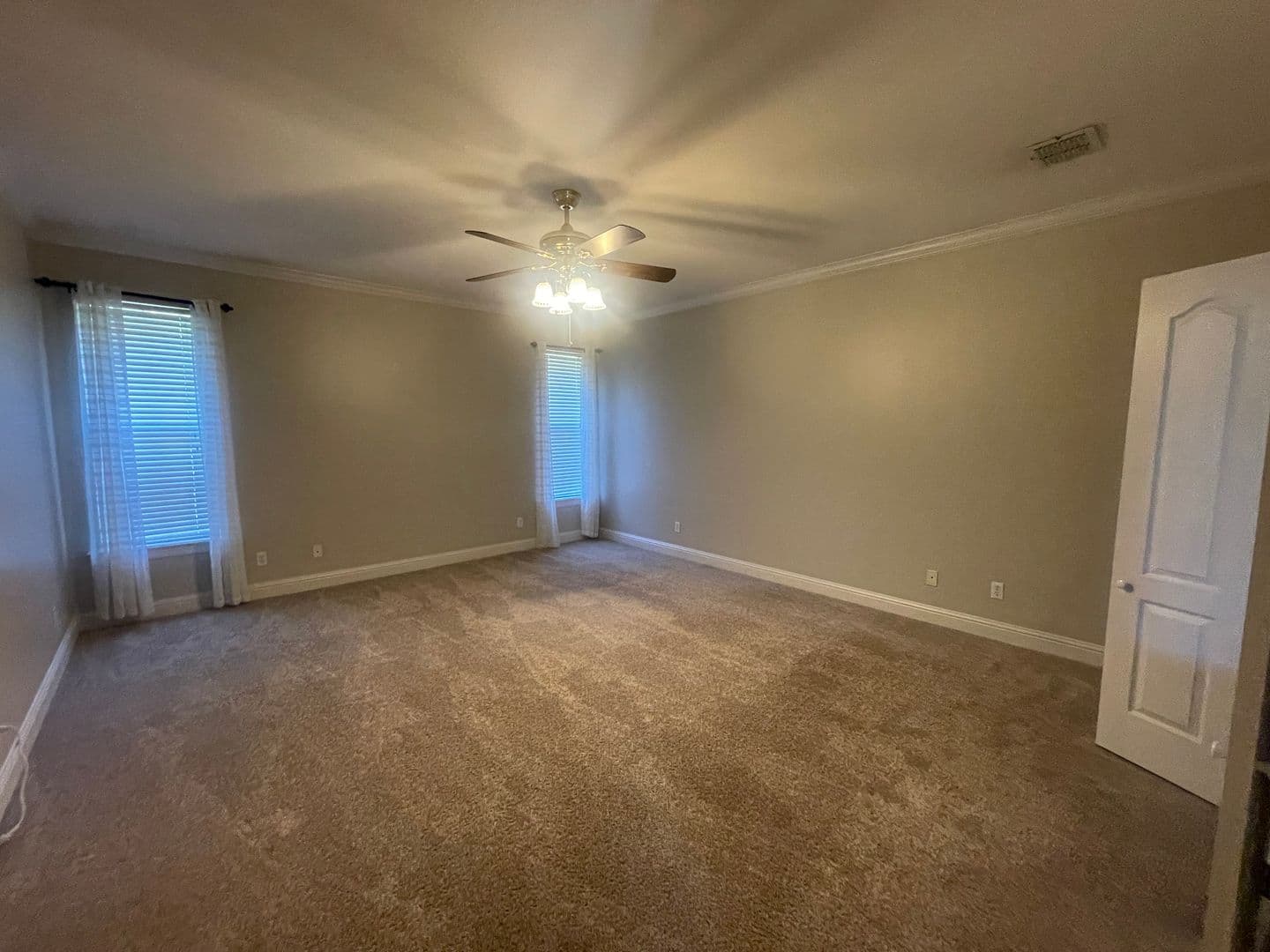Shreveport House: 9682 Calliope Lane