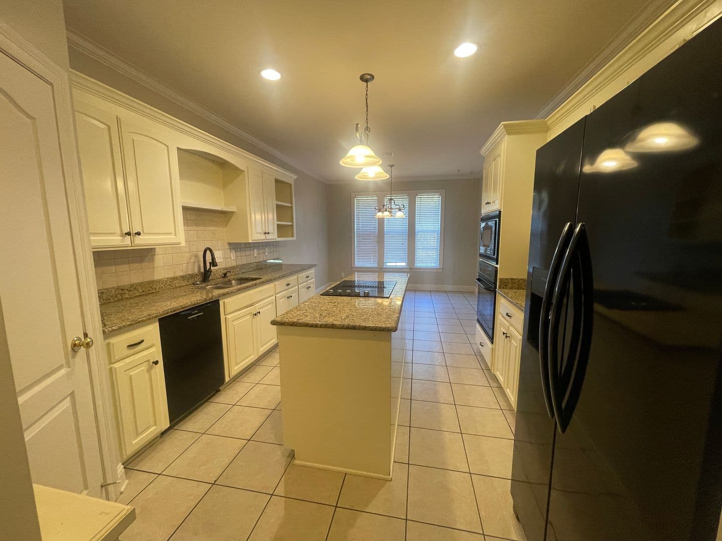 Shreveport House: 9682 Calliope Lane