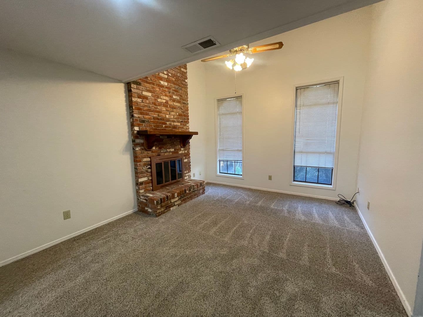 Shreveport House: 8923 Glenmora Drive