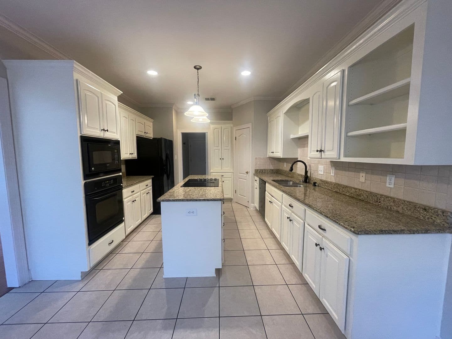 Shreveport House: 9682 Calliope Lane