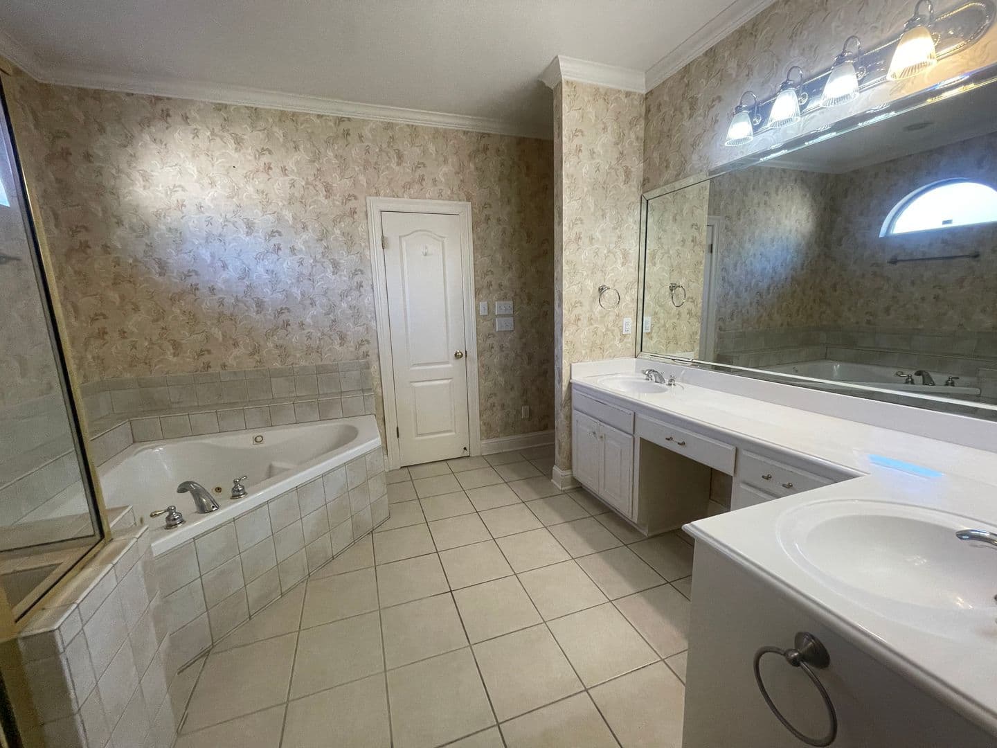 Shreveport House: 9682 Calliope Lane
