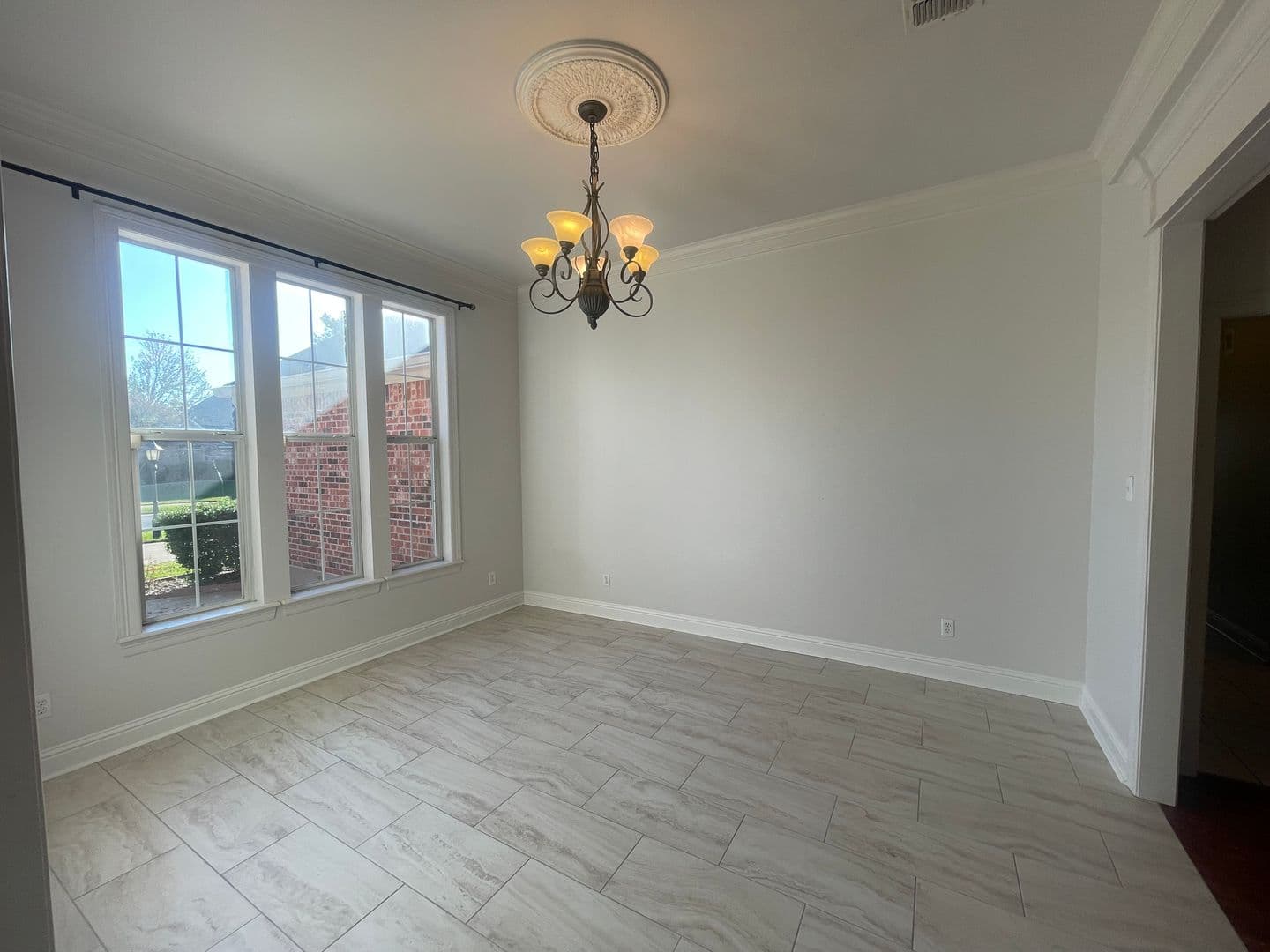 Shreveport House: 9682 Calliope Lane